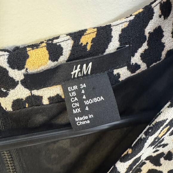 H&M Leopard Print Fitted V Neck Pencil Mini Dress US Women's 4 - Picture 4 of 6